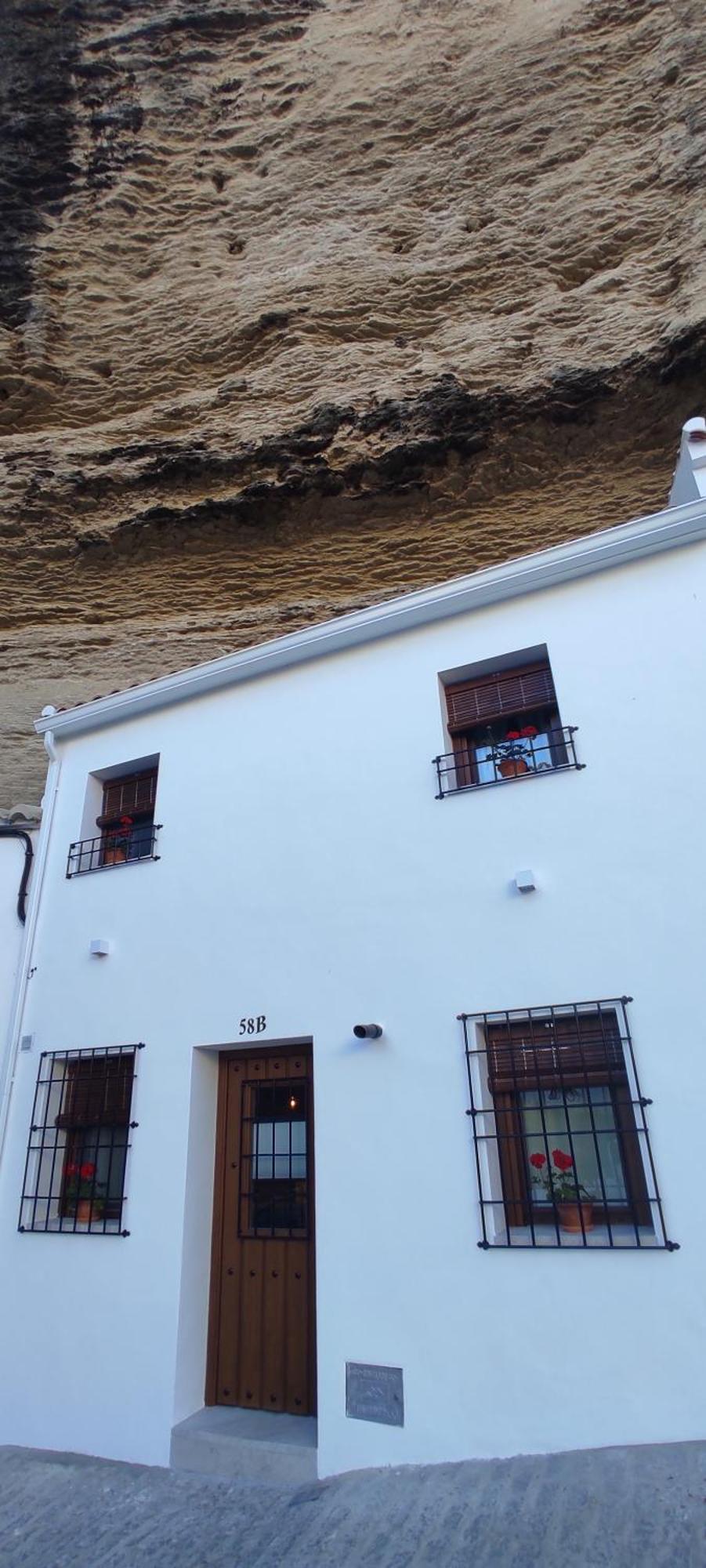 Casa Cueva Las Chicas Del Puente Setenil De Las Bodegas Экстерьер фото